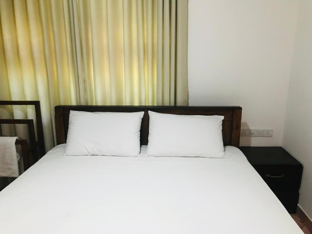 Hotel Langama Thena - ළඟම තැන Anuradhapura Exterior foto